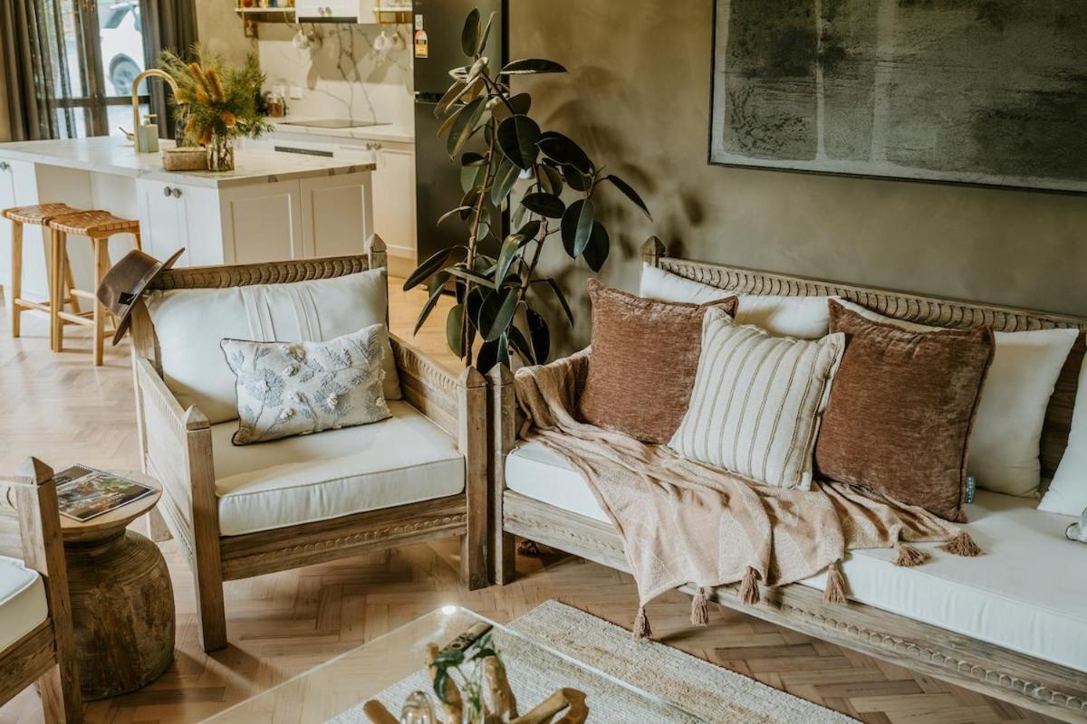 The Temple - Country Farm Retreat Villa Launching Place Buitenkant foto