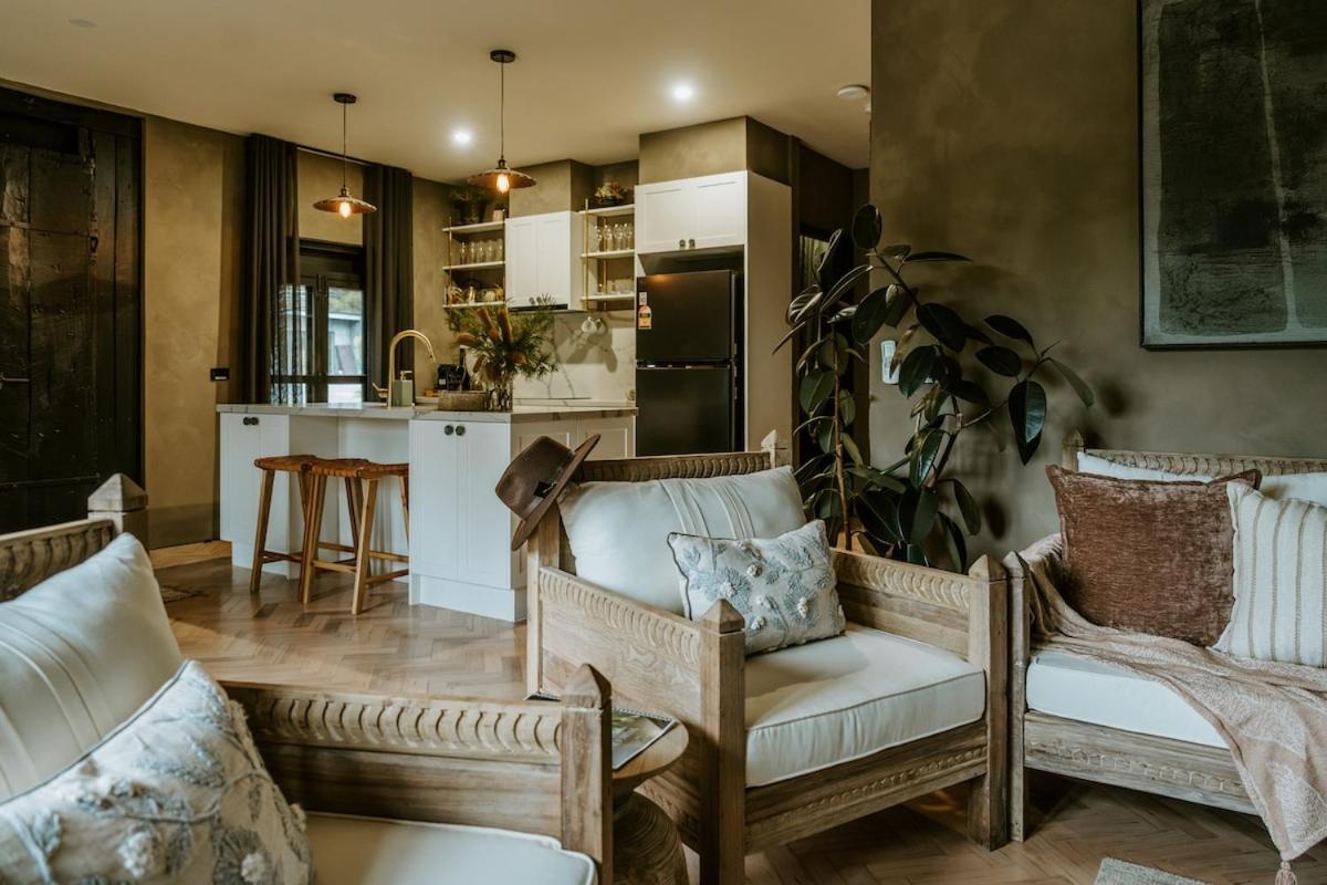 The Temple - Country Farm Retreat Villa Launching Place Buitenkant foto