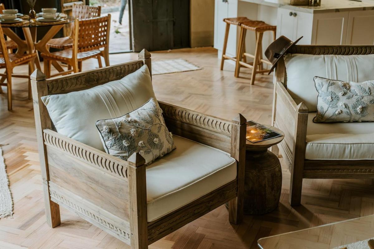 The Temple - Country Farm Retreat Villa Launching Place Buitenkant foto
