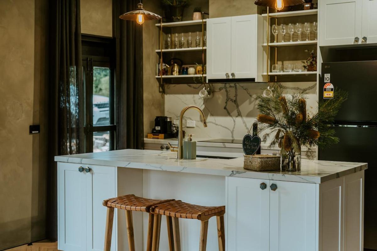 The Temple - Country Farm Retreat Villa Launching Place Buitenkant foto